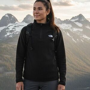 The North Face Black Fleece Quarter Zip Pullover Women’s Small Hiking Jacket